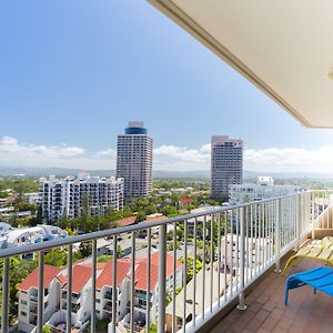 One-Bedroom Apartment City View